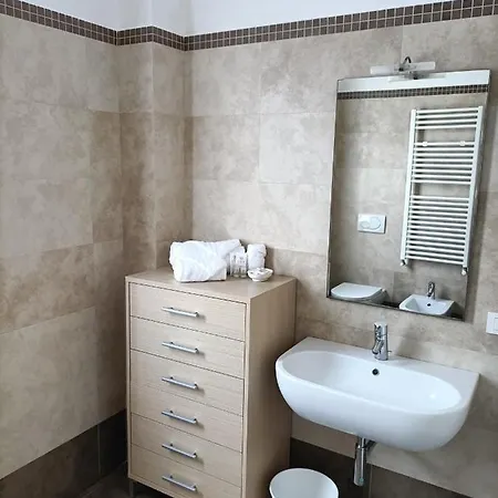 Casa Emilia - Per Vacanze -